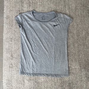 The PERFECT exercise top. It’s very flattering and breathes well.